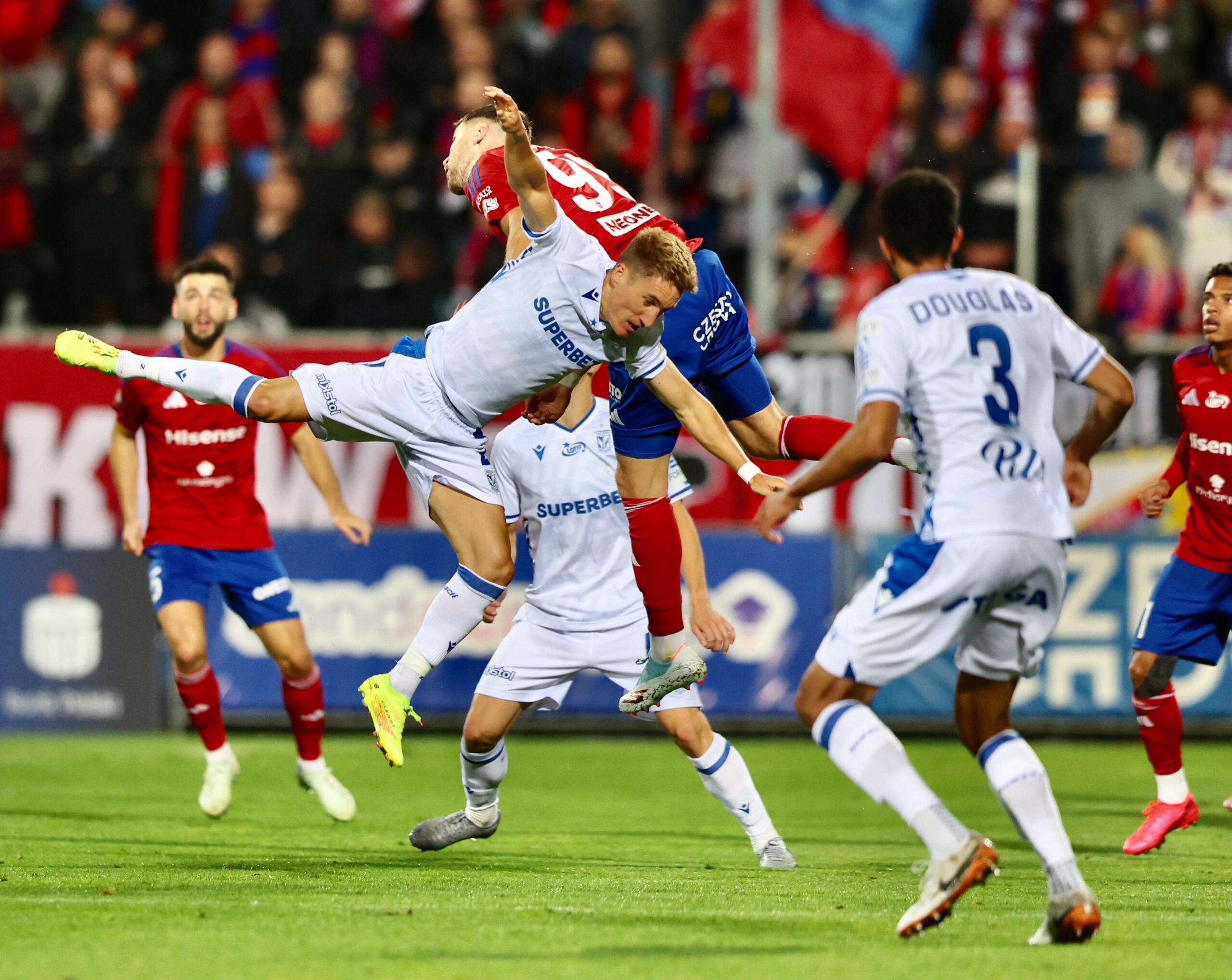 7638b3db-45ba-41d1-9020-cd594a7be6e7