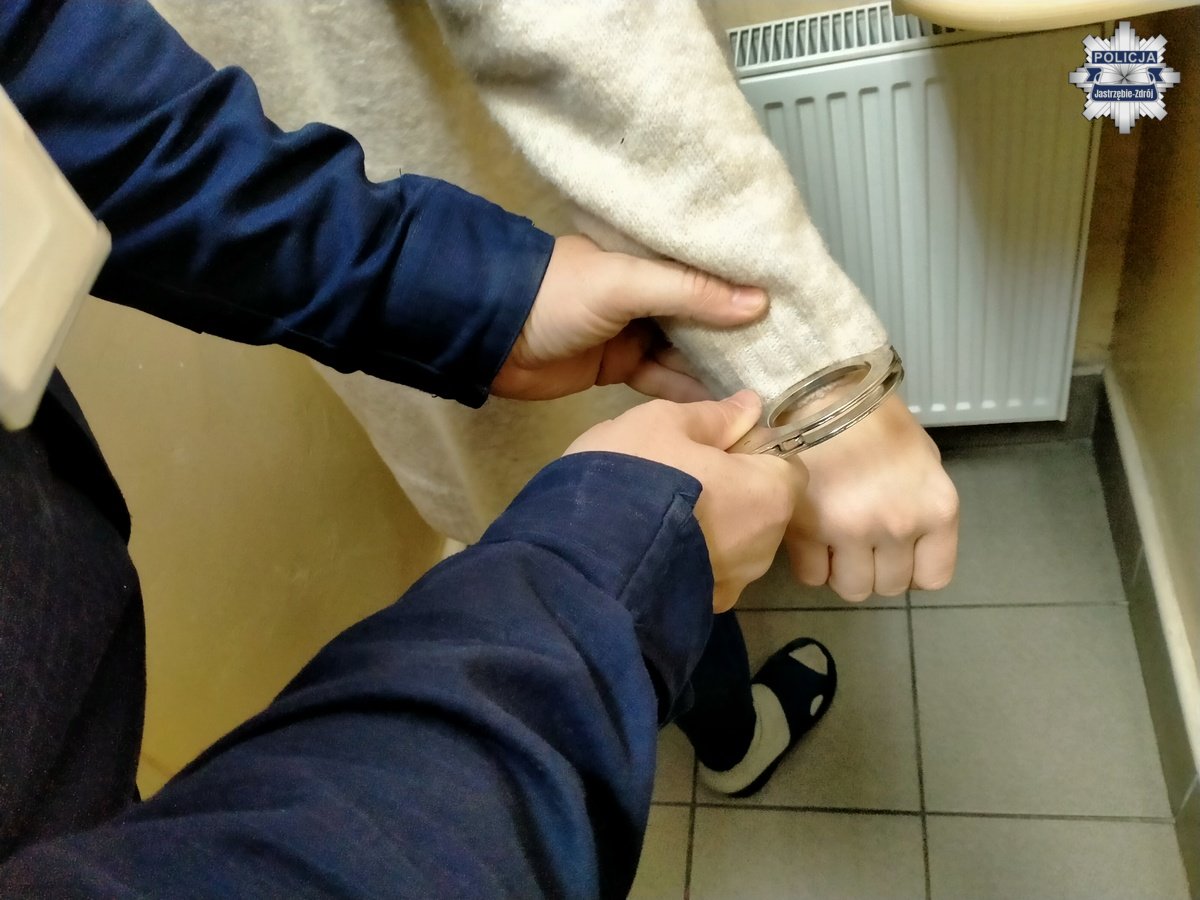 Złodziejka czekolad zatrzymana po użyciu przemocy