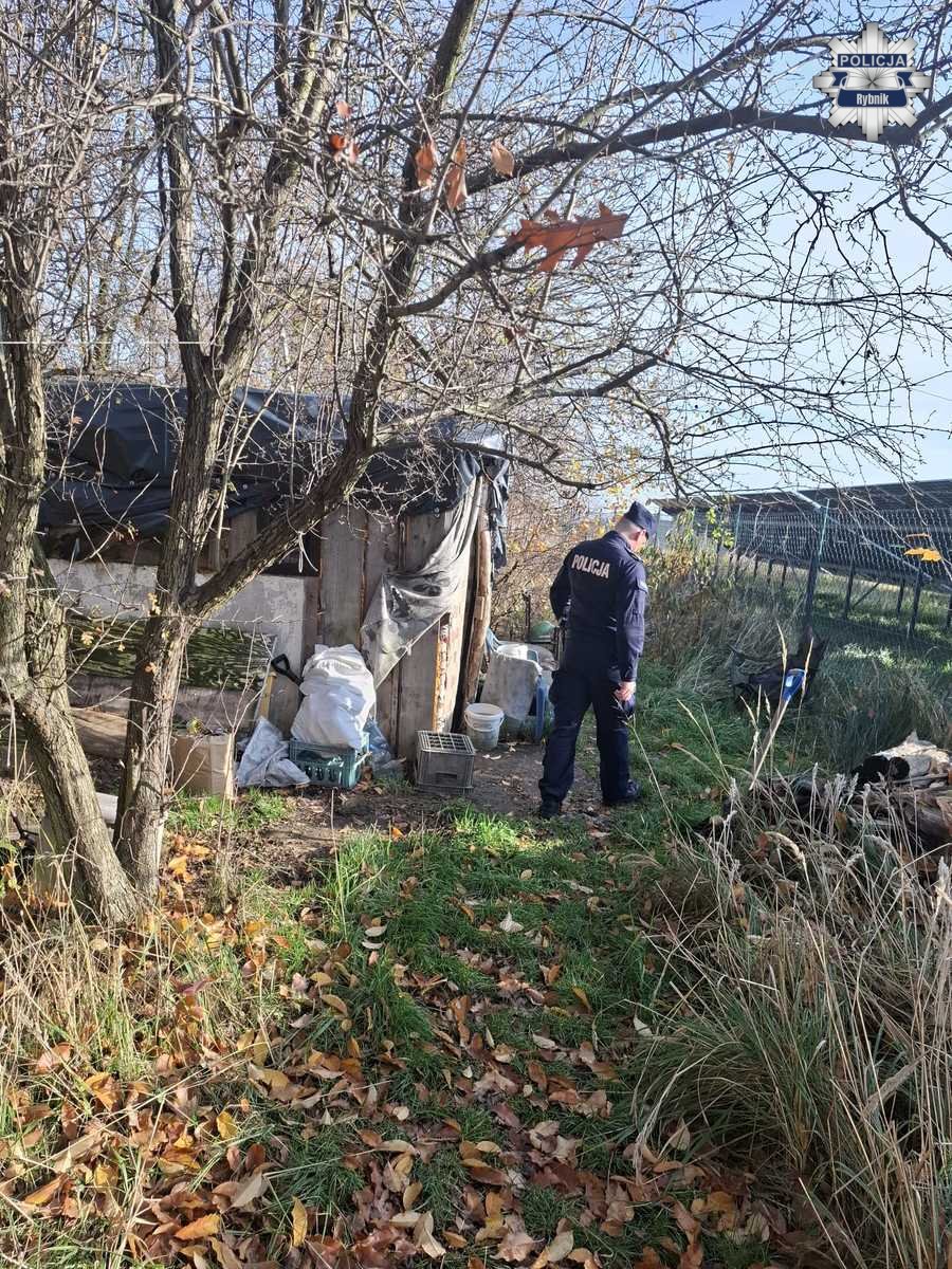 Policjanci na straży bezpieczeństwa osób bezdomnych