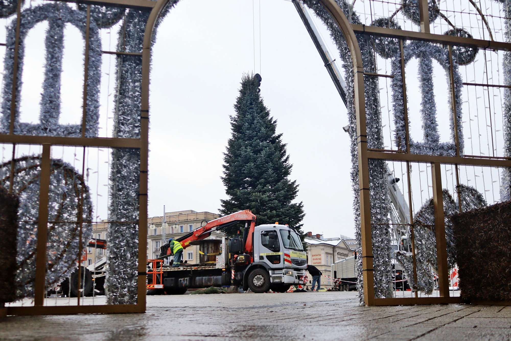 Świąteczna magia w Częstochowie – iluminacje już wkrótce