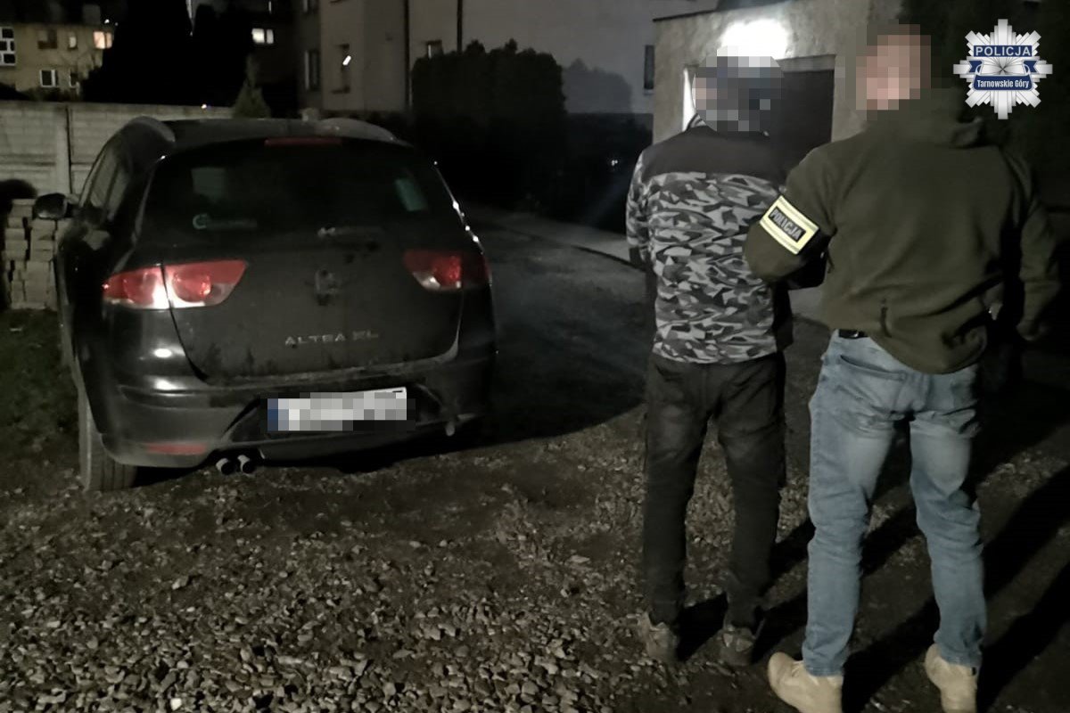 Na samochodzie „lewe” tablice, a w domu narkotyki