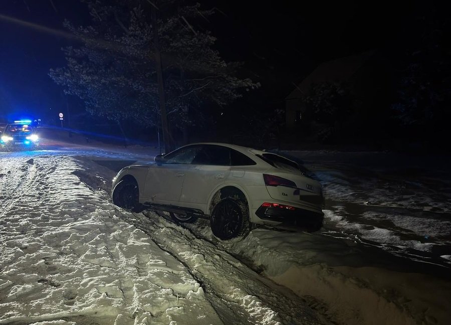 Sylwestrowa noc zakończona w rowie