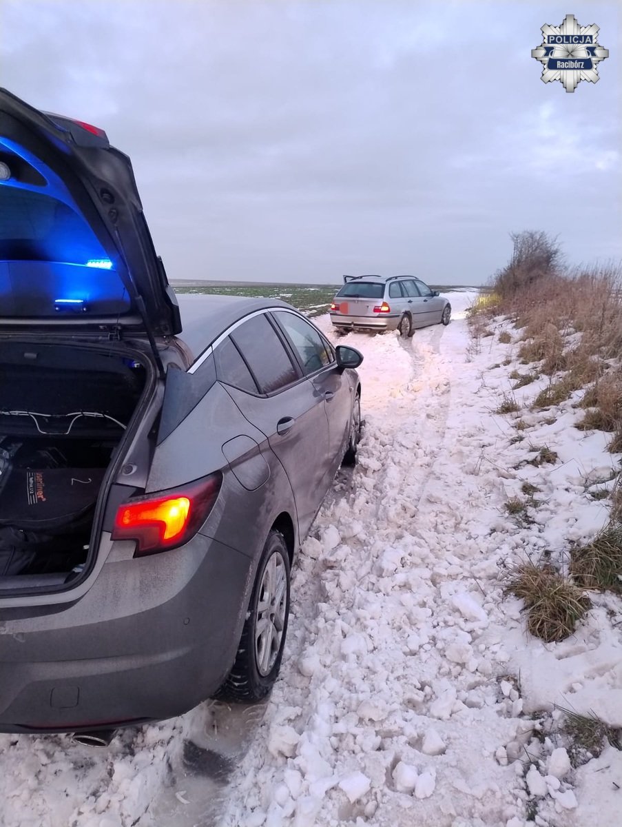 Pościg ulicami Krzanowic zakończony w zaspie