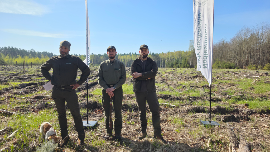 Drzewka na Dzień Ziemi: wspólna akcja w okolicach Raciborza