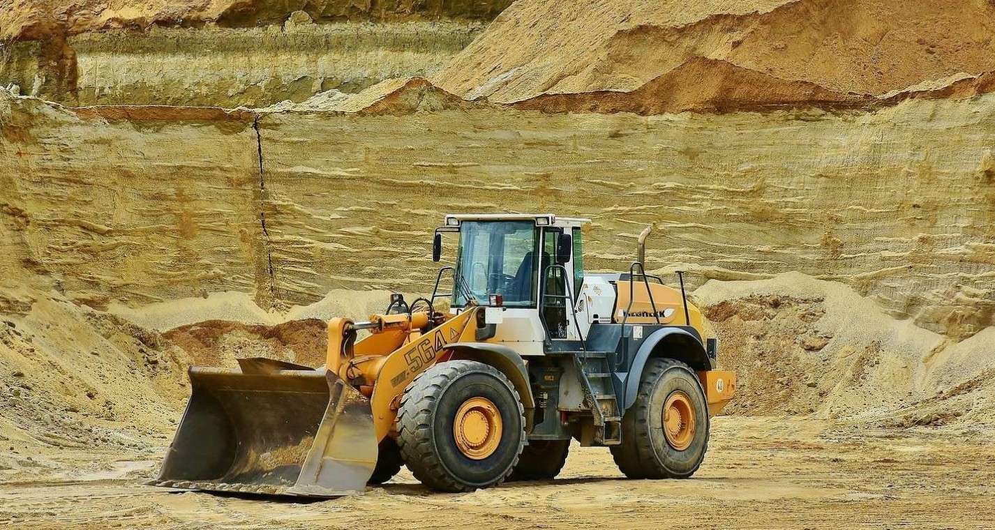 Kiedy piasek z działki może drogo kosztować