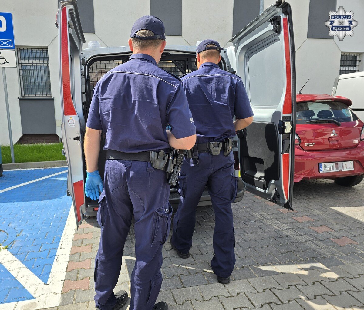 Częstochowa: Napadł na sklep i wziął klienta jako zakładnika