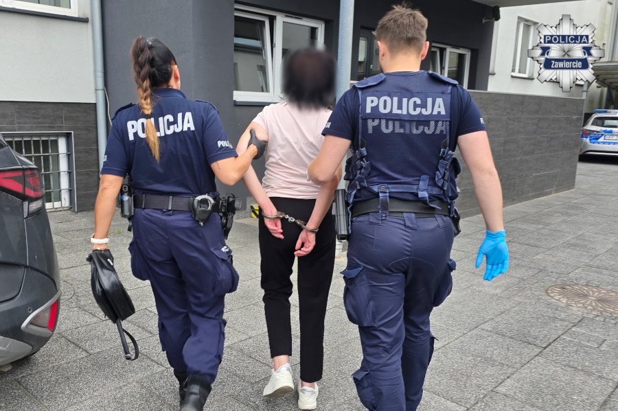 Kobieta zaatakowała pracownicę MOPS-u w Porębie