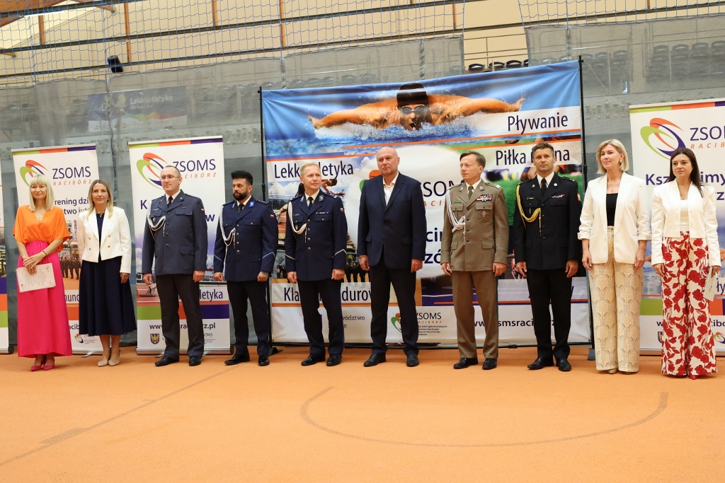 Mundurowy profil w szkołach i obecność Straży Granicznej na inauguracji roku