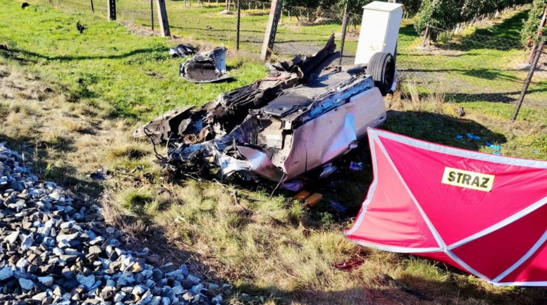 Tragiczny wypadek na przejeździe kolejowym pod Wieluniem